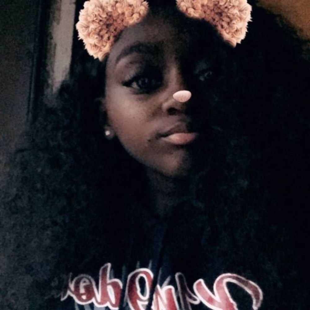 Meet your Posher, Breasia